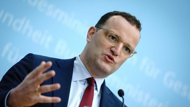 Bundesgesundheitsminister Jens Spahn (CDU) bei einer Pressekonferenz. Bundesgesundheitsminister Jens Spahn (CDU) bei einer Pressekonferenz.