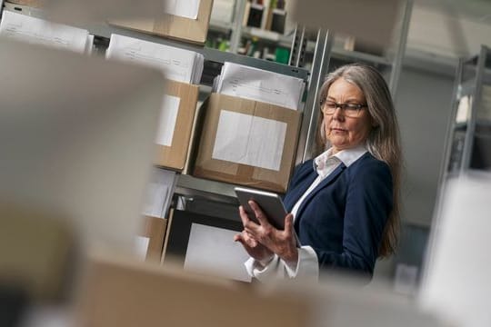 Wer früher in Rente geht, kann nebenher noch Arbeiten. Wer früher in Rente geht, kann nebenher noch Arbeiten.