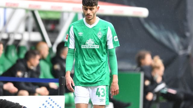 Fehlt Werder Bremen in den restlichen drei Saisonspielen: Eren Dinkci. Fehlt Werder Bremen in den restlichen drei Saisonspielen: Eren Dinkci.