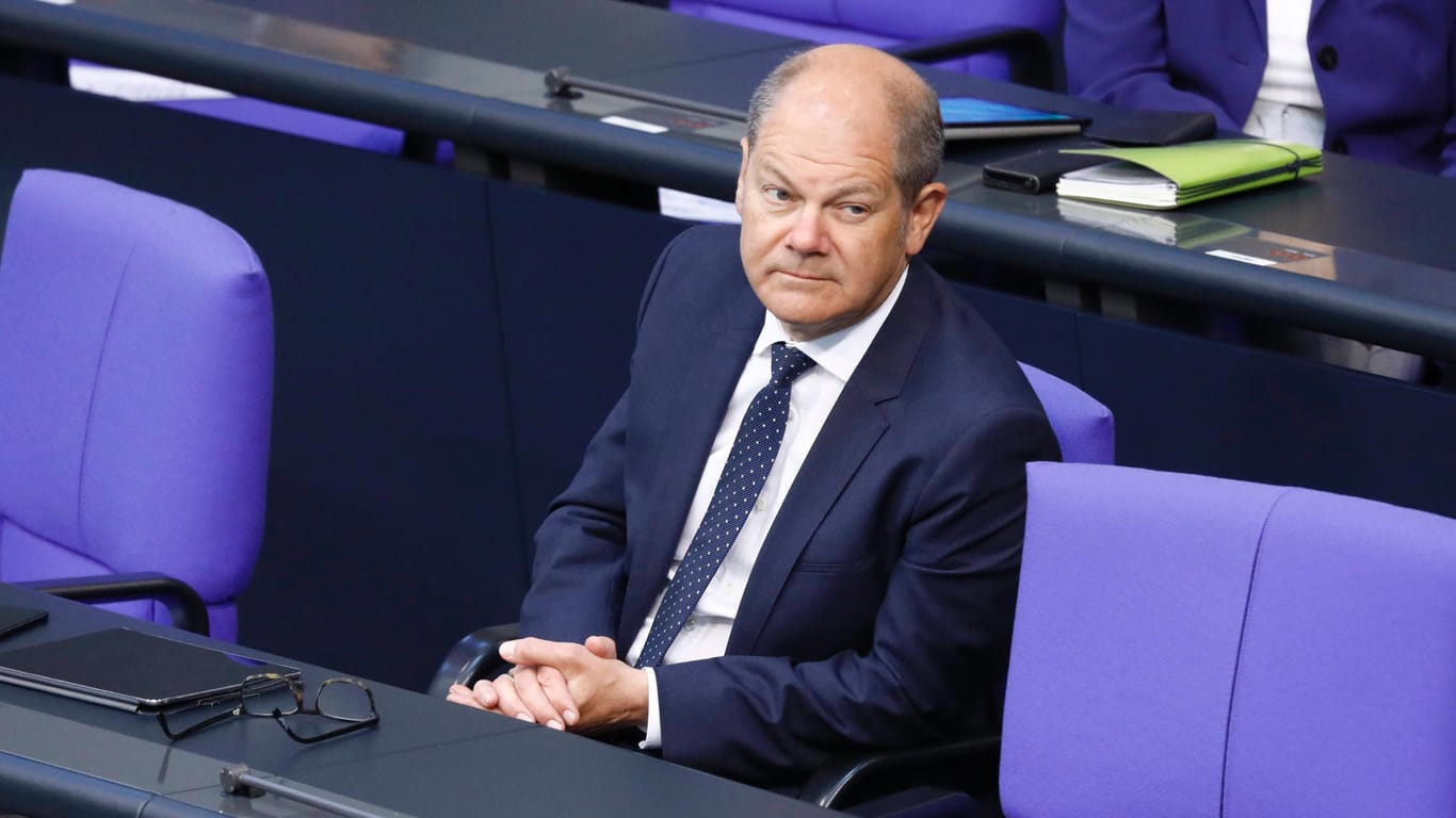 Olaf Scholz, Kanzlerkandidat der SPD: Der Wirtschaftsminister hat den Ausbau erneuerbarer Energien seiner Ansicht nach verschlafen.
