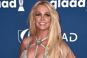 Britney Spears: Von ihren blonden Haare hat sich die Sängerin getrennt.