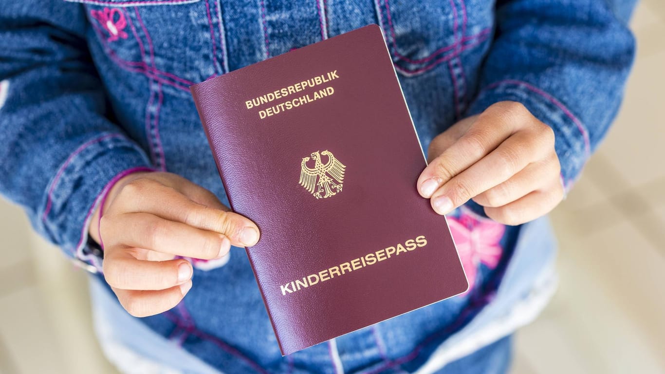 Kinderreisepass: Die Bundesregierung will in einigen Fällen eine neue Möglichkeit einräumen.