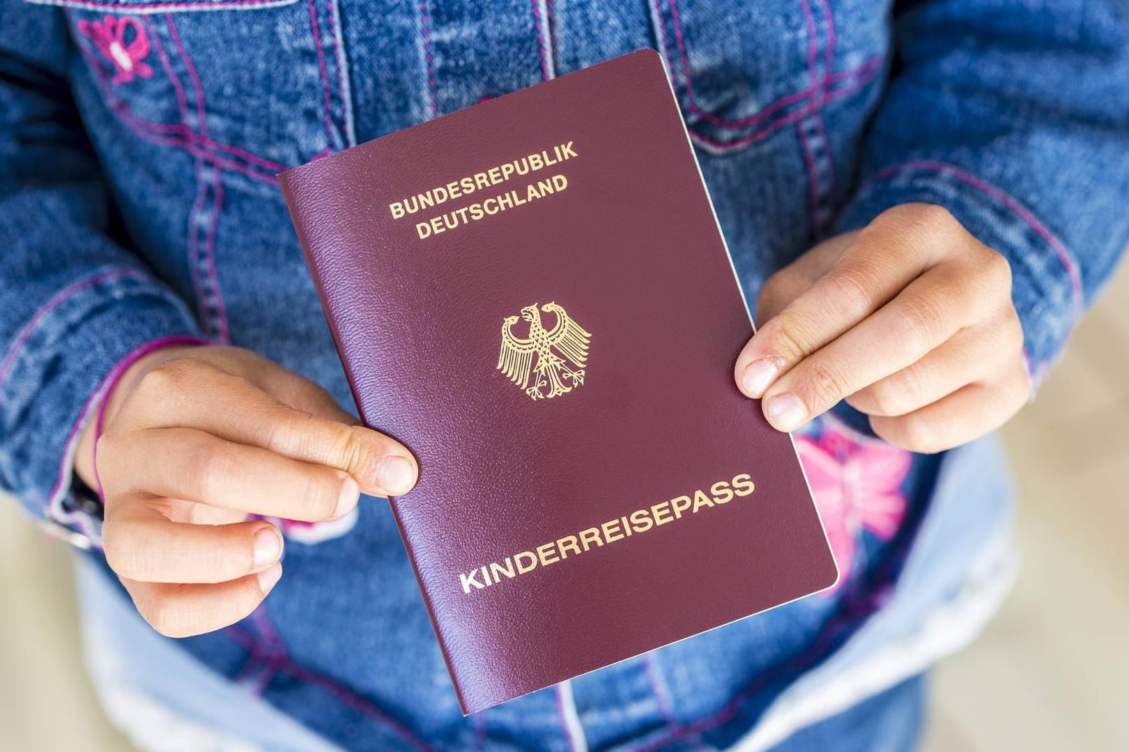 Kinderreisepass: Die Bundesregierung will in einigen Fällen eine neue Möglichkeit einräumen.