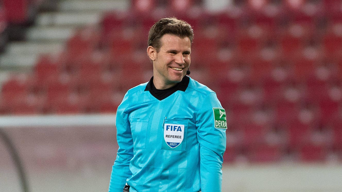 Dr. Felix Brych: Der Unparteiische leitet das DFB-Pokalfinale zwischen dem BVB und RB Leipzig.