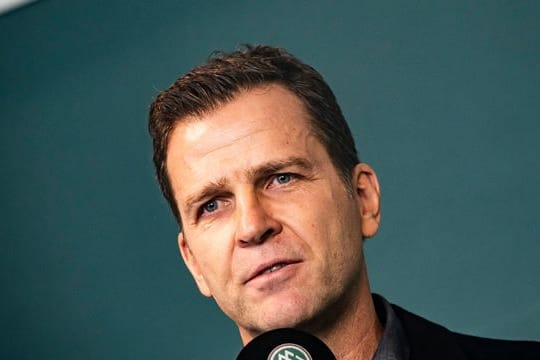 DFB-Direktor Oliver Bierhoff steht beim „Leadership Festival“ auf der Bühne.