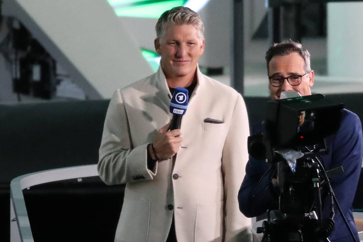 Bastian Schweinsteiger und Matthias Opdenhövel (r.): gemeinsam führten sie für die ARD durch das DFB-Pokalfinale.