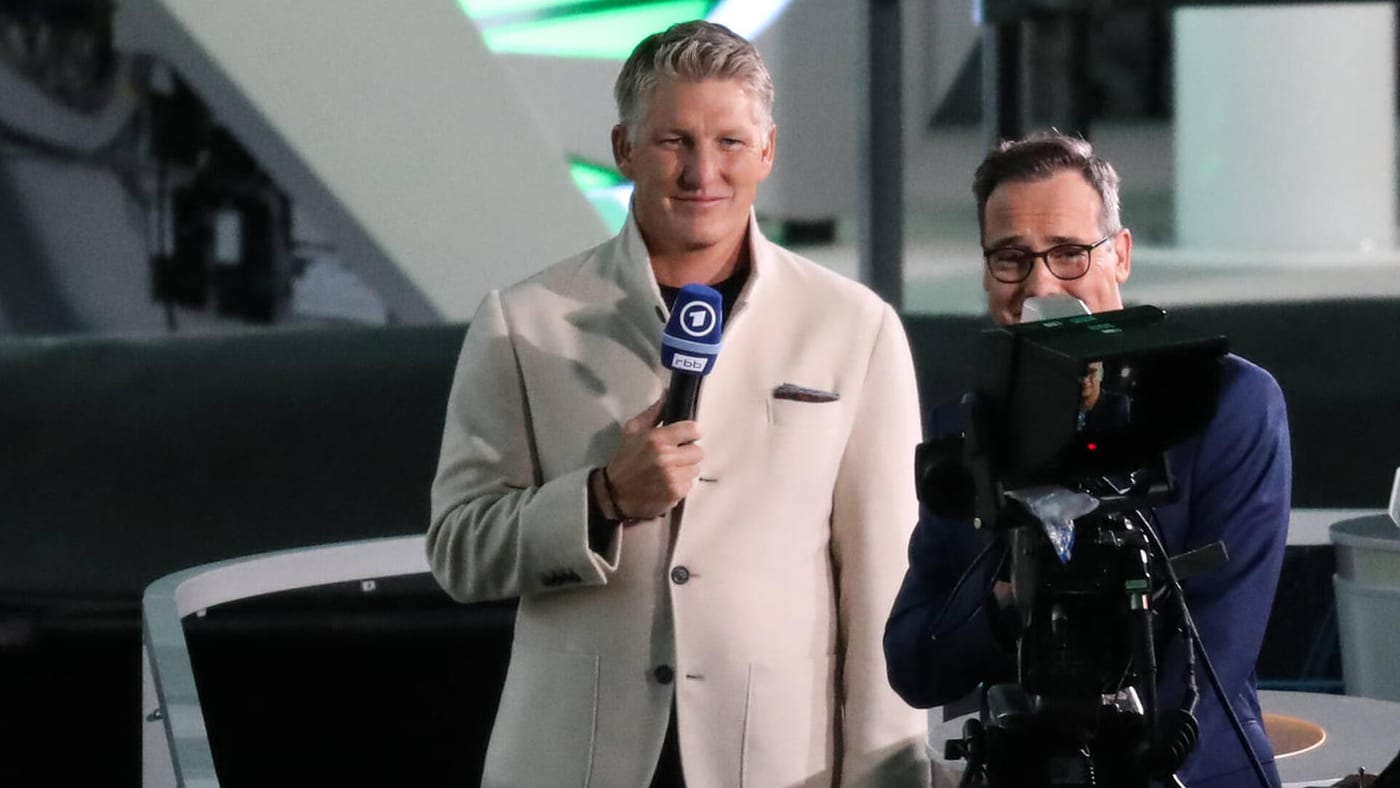 Bastian Schweinsteiger und Matthias Opdenhövel (r.): gemeinsam führten sie für die ARD durch das DFB-Pokalfinale.