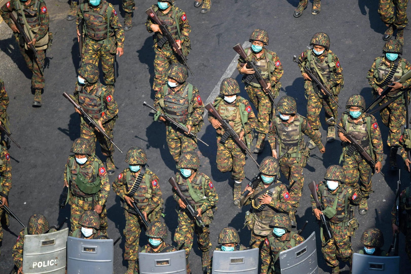 Soldaten in Myanmar: In einer Region wurde das Kriegsrecht ausgerufen.