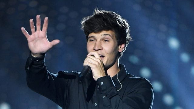 Der deutsche Popsänger Wincent Weiss ist an der Spitze angekommen.