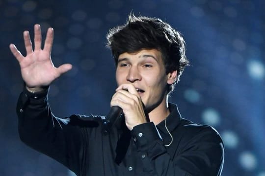 Der deutsche Popsänger Wincent Weiss ist an der Spitze angekommen.