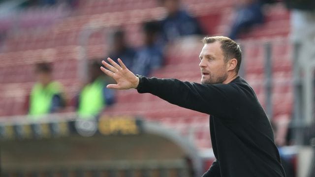 Hat in seinem Vertrag keine Ausstiegsklausel: Mainz-Coach Bo Svensson. Hat in seinem Vertrag keine Ausstiegsklausel: Mainz-Coach Bo Svensson.