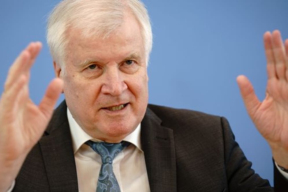 Bundesinnenminister Horst Seehofer (CSU) bei einer Pressekonferenz.