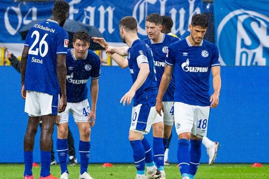 Seltenes Glücksgefühl: Absteiger Schalke feierte gegen Frankfurt den erst dritten Saisonsieg.