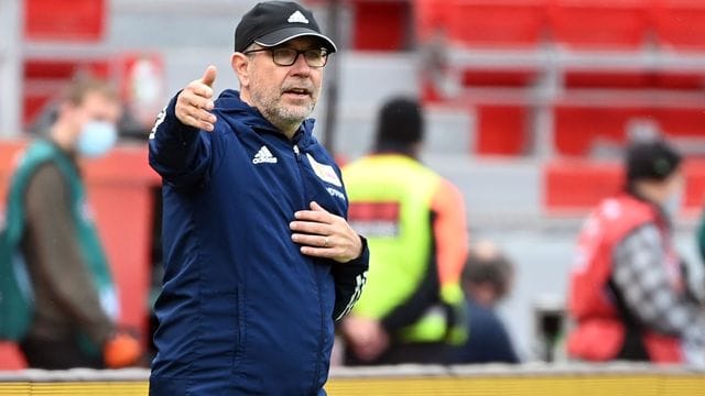 Trainer Urs Fischer geht mit Union Berlin als Tabellen-Siebter in den letzten Spieltag. Trainer Urs Fischer geht mit Union Berlin als Tabellen-Siebter in den letzten Spieltag.