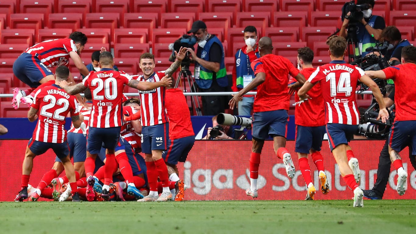 Pure Freude: Die Atlético-Akteure nach dem Siegtreffer gegen Osasuna.