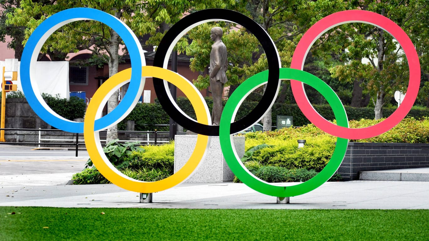 Präsent überall in Tokio: die Olympischen Ringe.