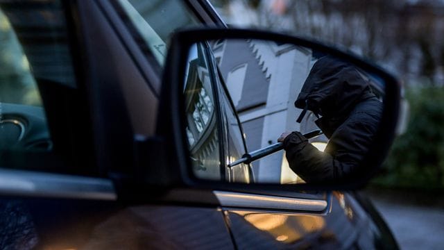 Im Corona-Jahr 2020 ist die Zahl der Autodiebstähle in Deutschland stark gesunken.