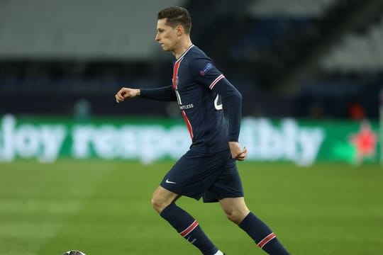 Fußball-Nationalspieler Julian Draxler verlängerte bei PSG bis 2024.