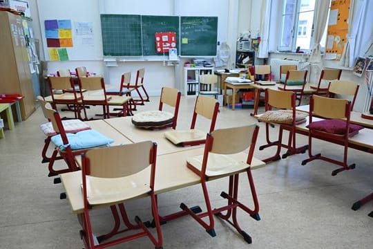 Der Berufsverband der Kinder- und Jugendärzte kritisiert die Vernachlässigung von Kindern scharf.