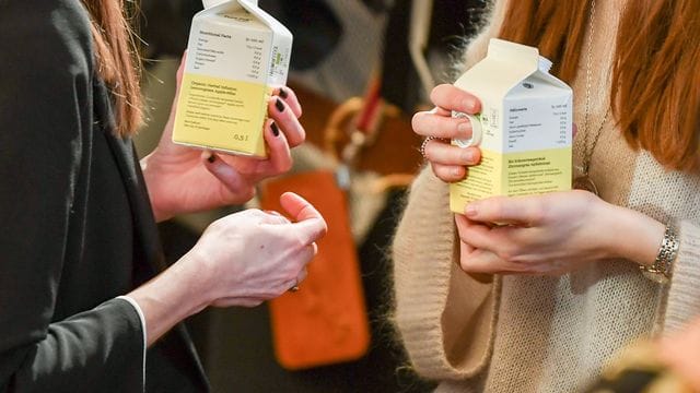 70 Jahe Tetra Pak: Bei Getränken kommt der Karton aus mit Kunststoff beschichtetem Papier noch immer oft zum Einsatz.