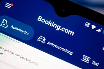 Reiseportal Booking.com: Der Kartellsenat des Bundesgerichtshofs hat sich mit den Geschäftsbedingungen von Buchungsportalen wie Booking.com beschäftigt.