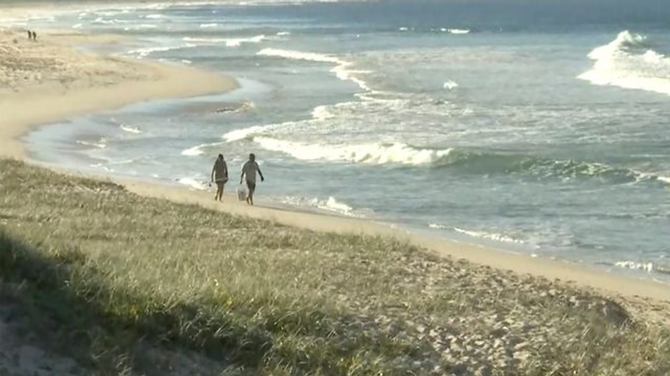 An der australischen Ostküste ist ein Surfer bei einem Haiangriff ums Leben gekommen.
