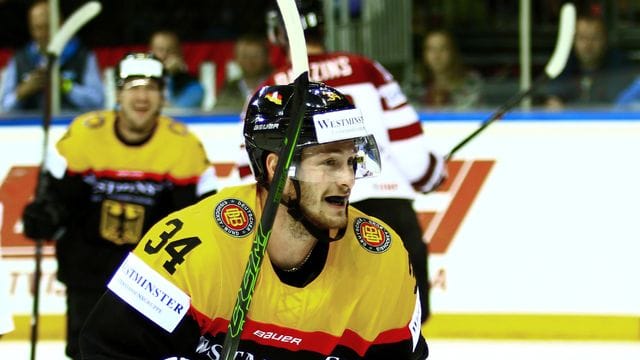 Eishockey-Star Tom Kühnhackl feiert sein WM-Debüt. Eishockey-Star Tom Kühnhackl feiert sein WM-Debüt.