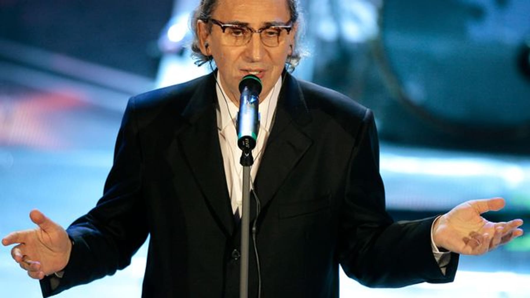 Muore il cantautore italiano Franco Battiato