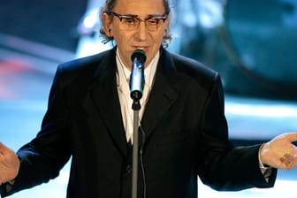 Franco Battiato beim "Festival di Sanremo" 2007.