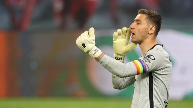 Wolfsburgs Torwart Koen Casteels muss operiert werden.