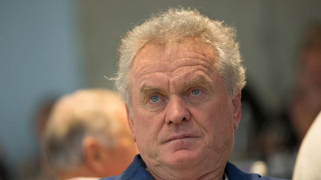 Sieht die Verpflichtung von Julian Nagelsmann als Bayern-Trainer skeptisch: Ex-Keeper Sepp Maier. Sieht die Verpflichtung von Julian Nagelsmann als Bayern-Trainer skeptisch: Ex-Keeper Sepp Maier.