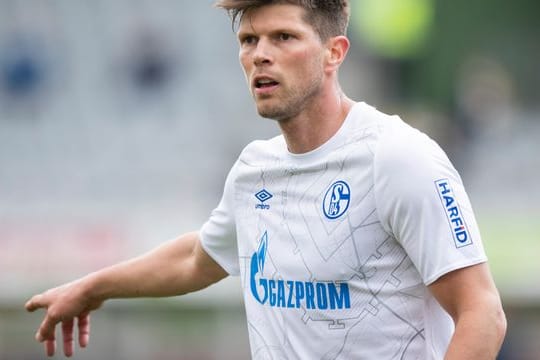 Hat noch keine Entscheidung über einen möglichen Verbleib auf Schalke getroffen: Klaas-Jan Huntelaar.