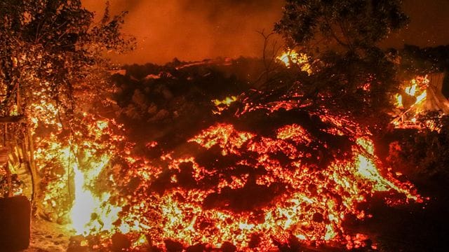 Lava des Mount Nyiragongo am Stadtrand von Goma.