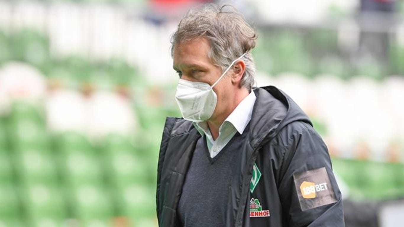 Werders Geschäftsführer Frank Baumann will sich der Verantwortung stellen.