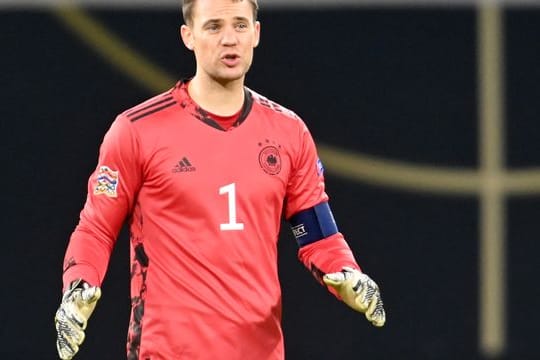 DFB-Torwart Manuel Neuer freut sich, dass Thomas Müller und Mats Hummels in die Nationalmannschaft zurückkehren.
