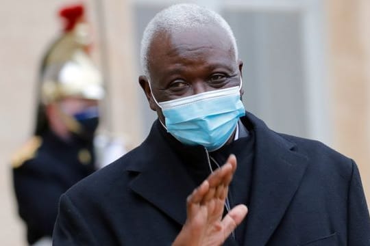 Malis Übergangspräsident Bah N'Daw wurde in ein Militärcamp gebracht.