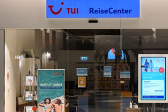 Ein Tui-Reisecenter (Symbolbild): 55 Tui-Reisebüros öffnen auch nach der Krise nicht mehr.