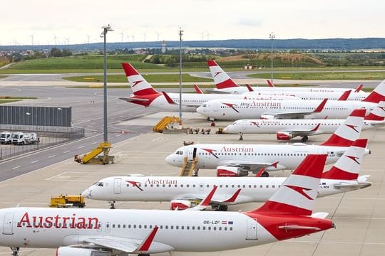 Laut der russischen Luftfahrtbehörde dauert die Genehmigung von Alternativrouten derzeit aufgrund vieler Anfragen länger.