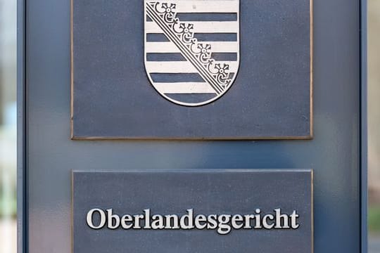 Wenn zugelassen, soll der Prozess vor dem Staatsschutzsenat des Oberlandesgerichts Dresden stattfinden.
