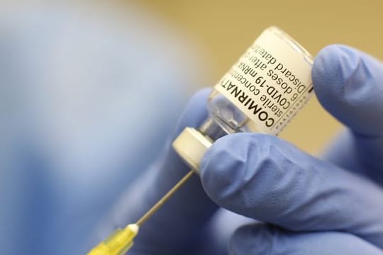 Die EMA hat keine Einwände gegen die Verwendung des Impfstoffs von Biontech/Pfizer für Kinder ab 12 Jahren.