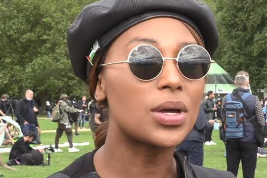 Das Videostandbild zeigt die Black-Lives-Matter-Aktivistin Sasha Johnson.