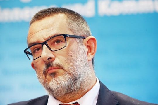 Stephan Kramer, Präsident des Thüringer Verfassungsschutzes (Archivbild): Er warnt vor einer Art Szenekrieg im Freistaat.