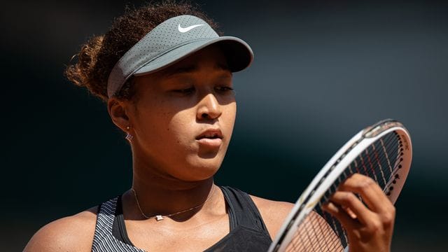 Naomi Osaka hat bei den French Open nach den Diskussionen um ihren Presse-Boykott ihren Rückzug erklärt. Naomi Osaka hat bei den French Open nach den Diskussionen um ihren Presse-Boykott ihren Rückzug erklärt.
