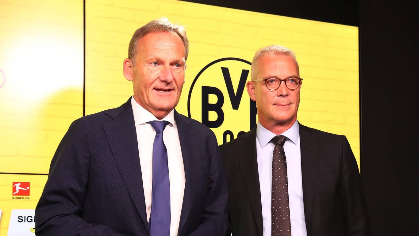 BVB-Geschäftsführer Hans-Joachim Watzke (l.) und Finanzvorstand Thomas Treß: Kein anderer Bundesligist gab im vergangenen Geschäftsjahr mehr Geld für Spielerberater aus.