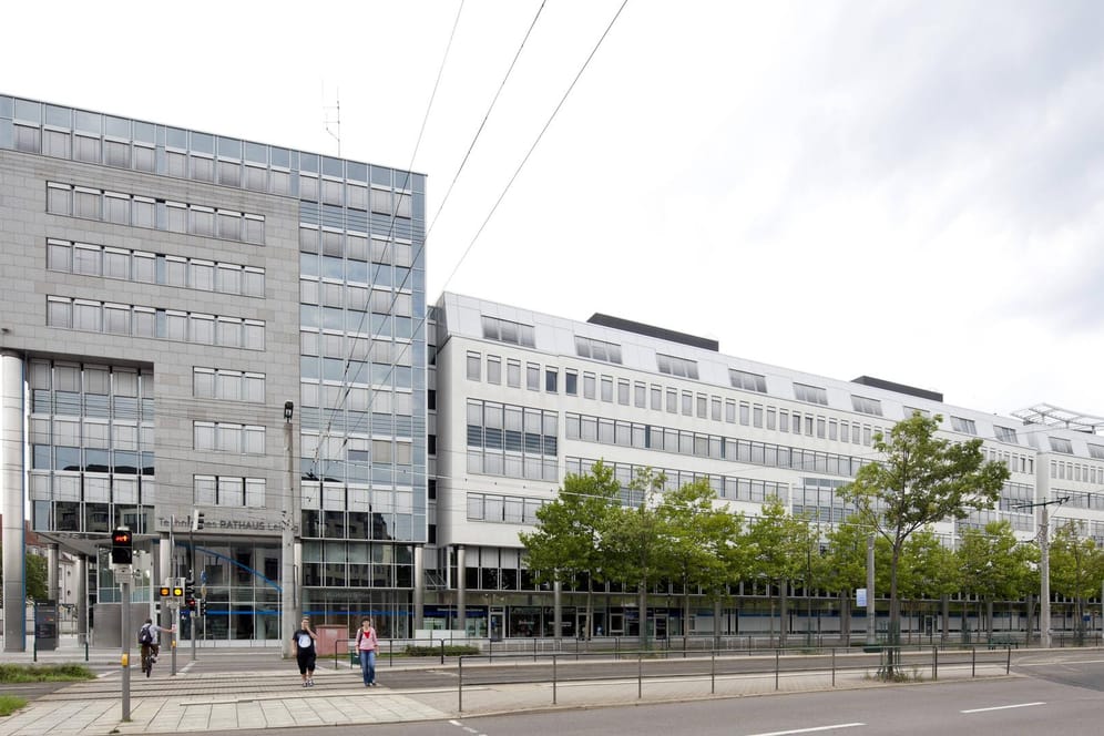 Blick auf das Technische Rathaus in Leipzig (Archivbild): Hier kam es zu einer Bombendrohung.