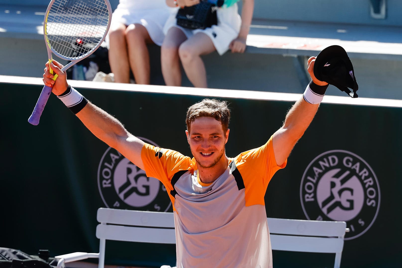 Jan-Lennard Struff jubelt nach dem Match gegen Rublew: Die deutsche Nummer zwei erreichte überraschend die zweite Runde.