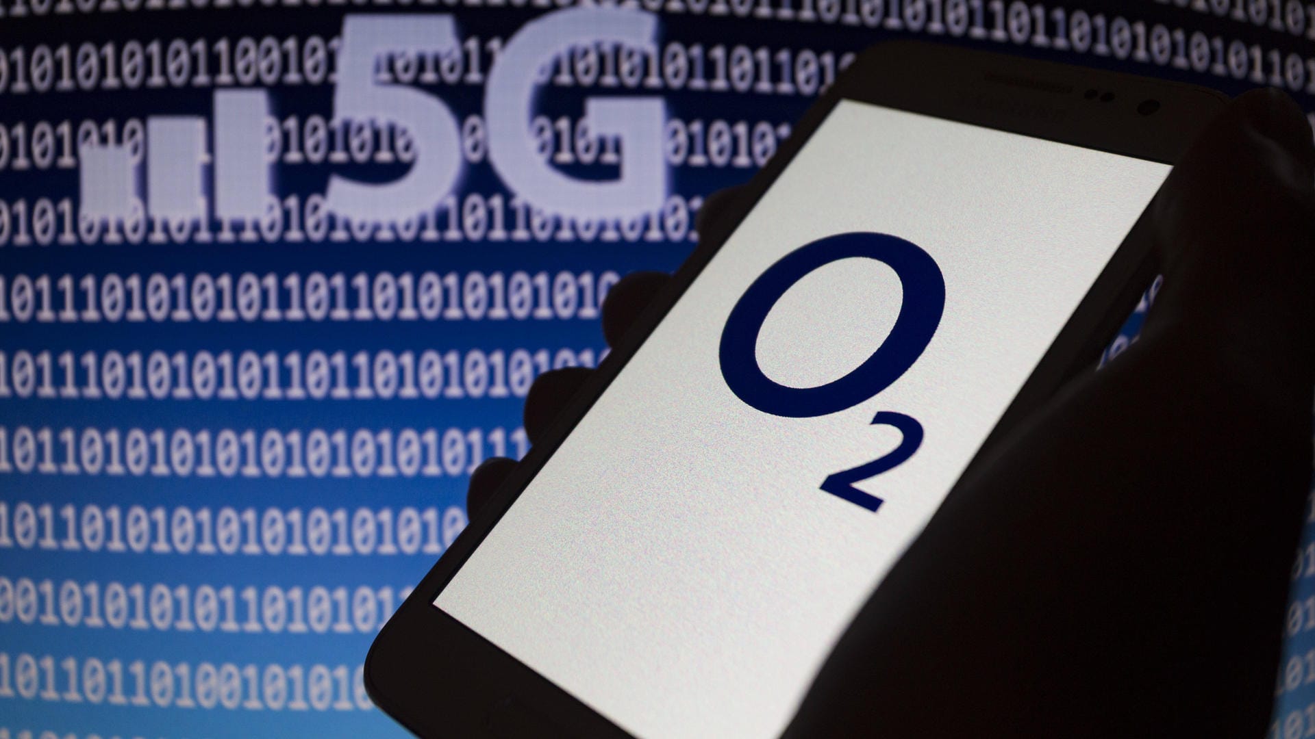 Handy mit O2-Logo: O2 macht großzügiges Testangebot