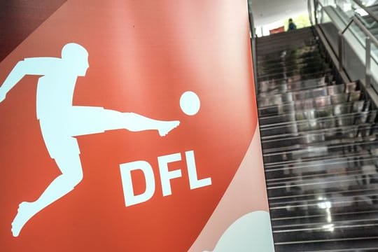 Die Deutsche Fußball Liga hat allen 36 Vereinen der 1.