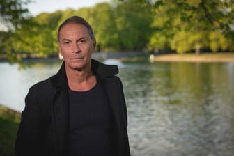Peter Brings im Kölner Blücherpark: Der Frontmann der Kölsch-Band "Brings" fordert auch von seinen Musikerkollegen, immer "den Mund aufzumachen".