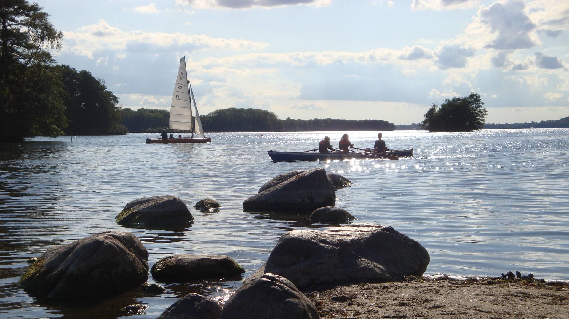 Großer Plöner See: Ob Badegast oder Sportler – hier kommt jeder auf seine Kosten.